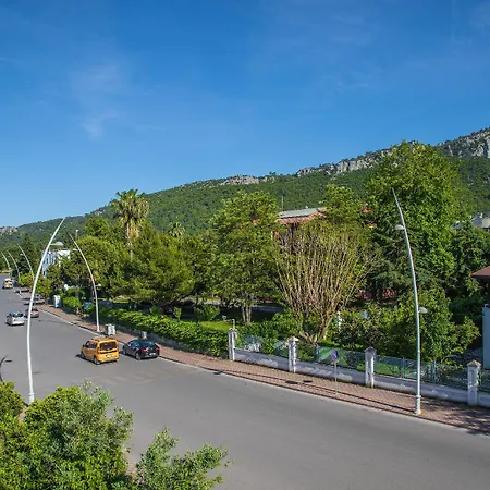 Szálloda Parus Kemer
