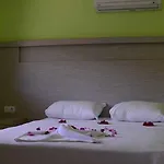 Отель Parus