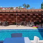 Parus Hotel 3*