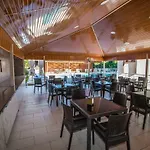 Hotel Parus 3*